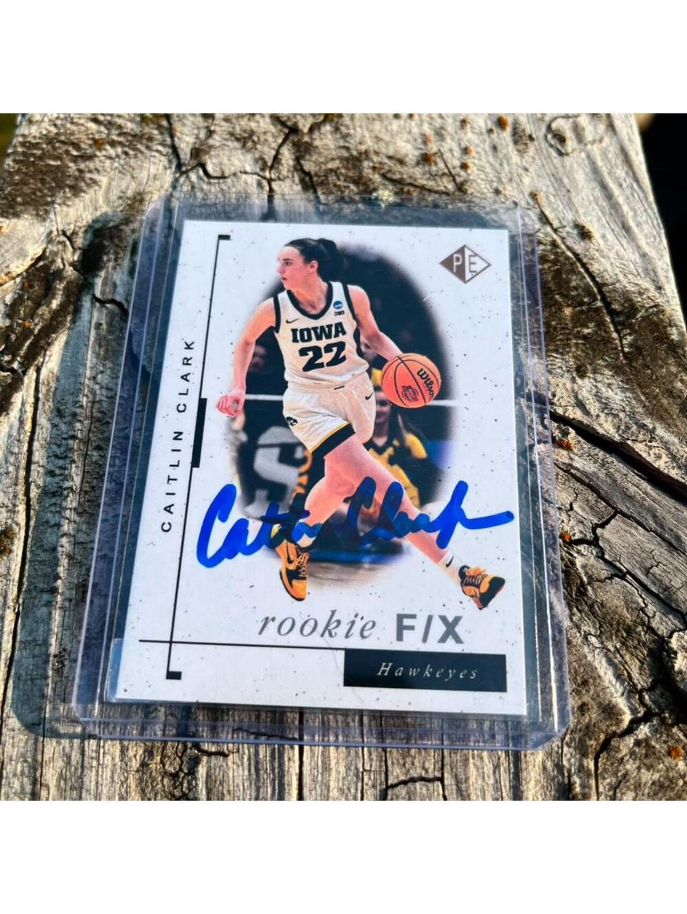 Caitlin Clark Rookie FIX Auto Iowa Hawkeyes (COA)